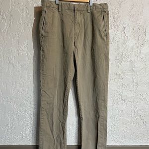 Banana Republic Men’s Aiden Chino 31x32 Tan